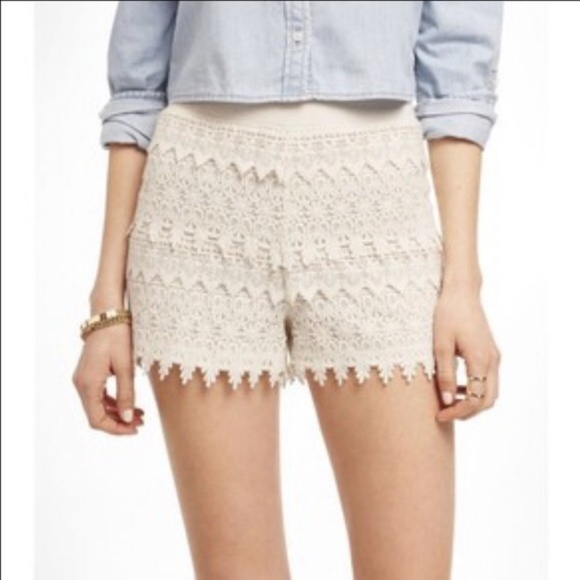 Express Pants - NWOT! HOST PICK! Express white crotchet shorts
